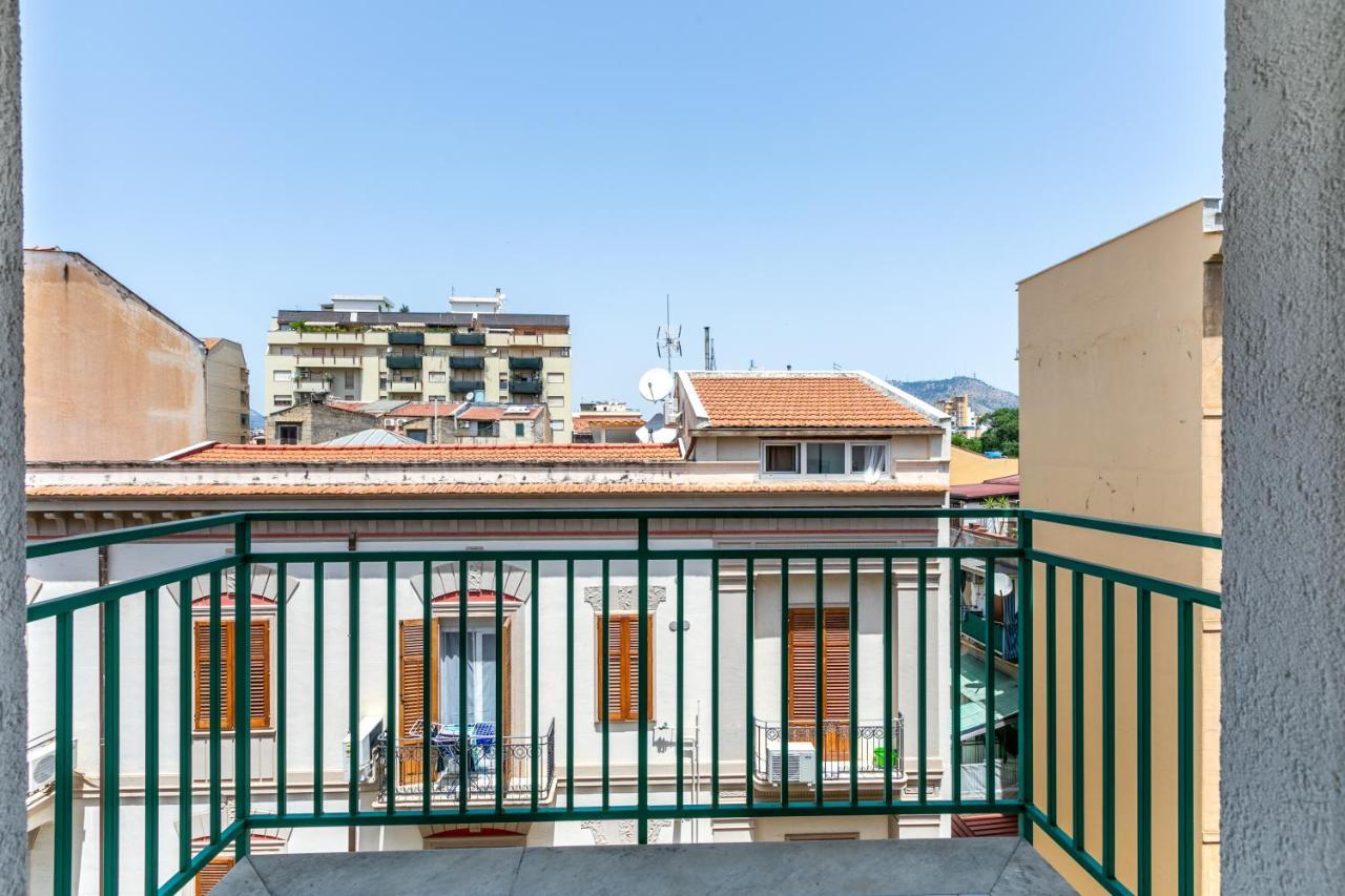 Villa Malfitano & Stazione Lolli Cozy Apartment Palermo Buitenkant foto